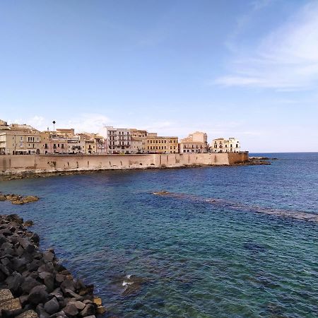 La Punta Di Ortigia Holiday Home Syracuse Bagian luar foto