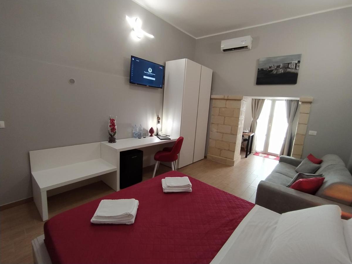 La Punta Di Ortigia Holiday Home Syracuse Bagian luar foto