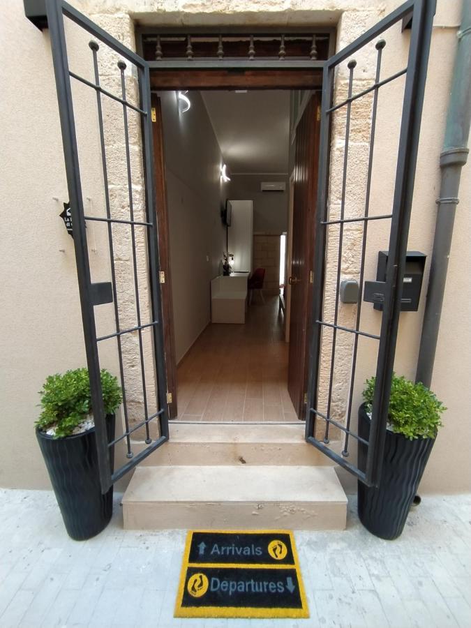 La Punta Di Ortigia Holiday Home Syracuse Bagian luar foto