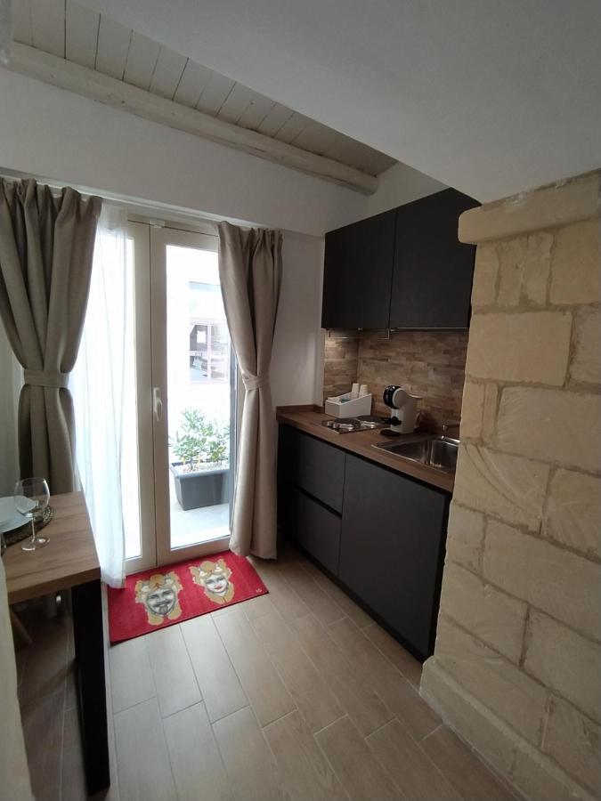 La Punta Di Ortigia Holiday Home Syracuse Bagian luar foto