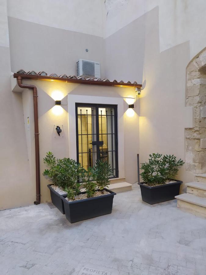 La Punta Di Ortigia Holiday Home Syracuse Bagian luar foto